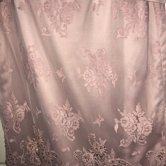 dress - Picture 2 of 5